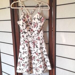 No Boundaries Medium Women's Pink Floral Spaghetti Strap Sundress